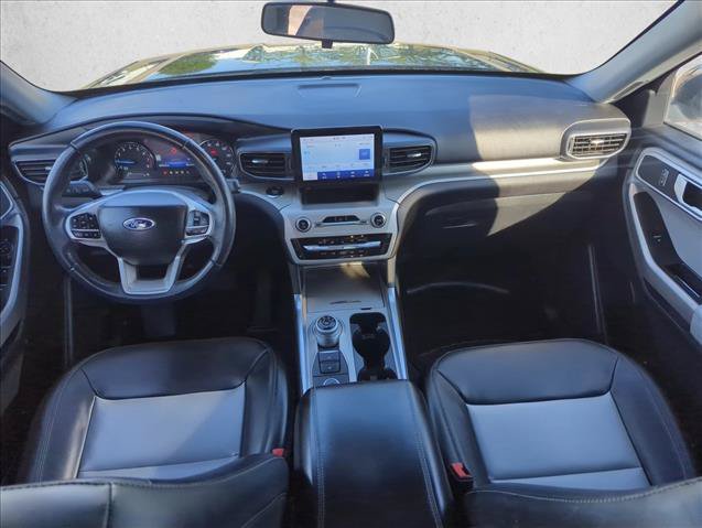 Certified 2022 Ford Explorer XLT w/ Equipment Group 202A AWD/4WD image 17