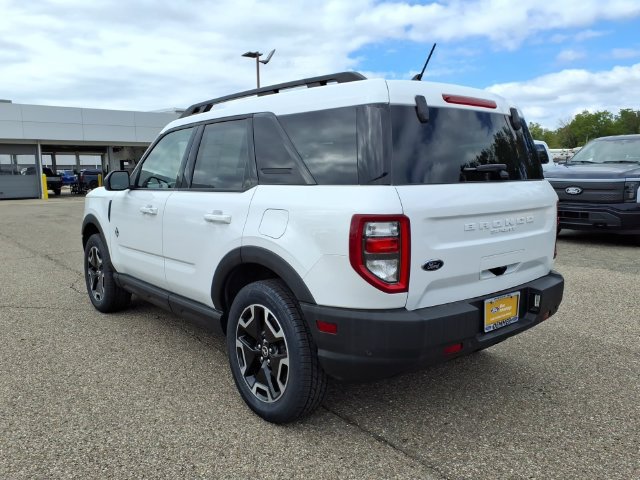 Certified 2023 Ford Bronco Sport Outer Banks w/ Tech Package AWD/4WD image 5