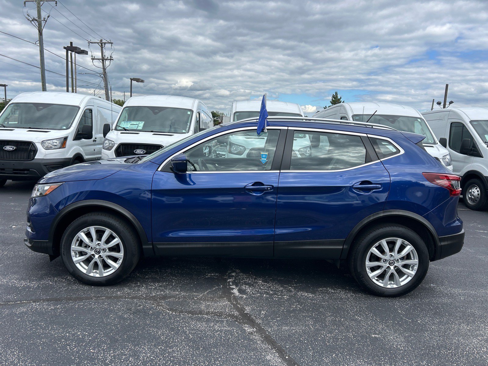Used 2020 Nissan Rogue Sport SV AWD/4WD image 4