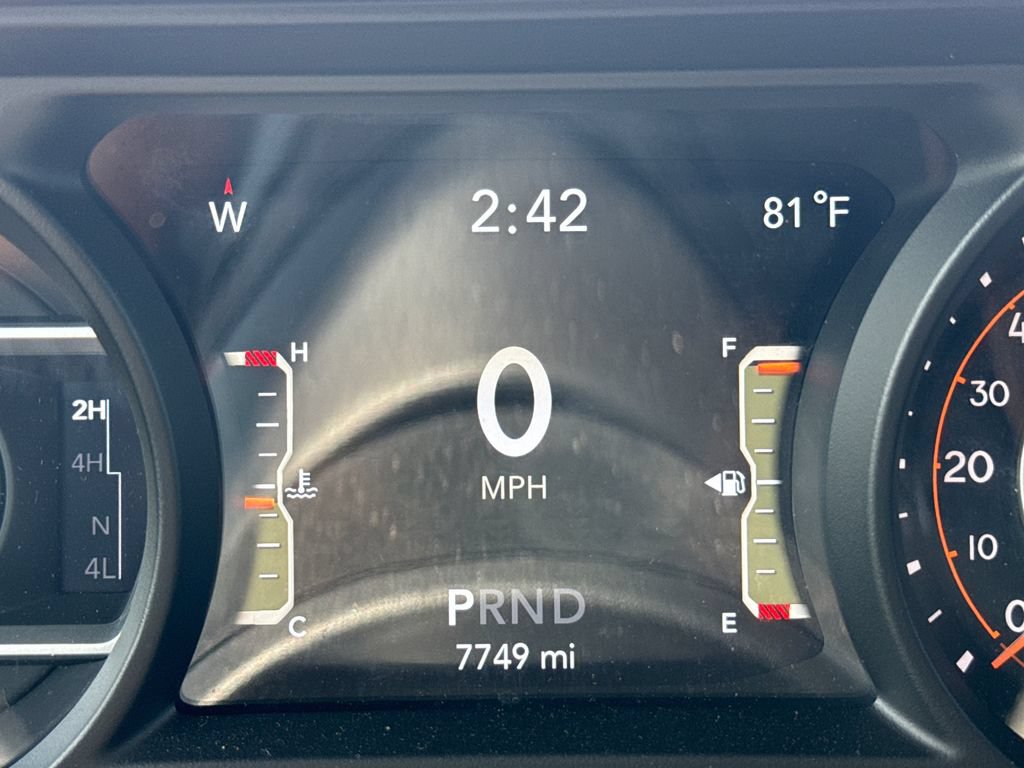 Used 2026 Jeep Wrangler Unlimited Rubicon AWD/4WD image 25