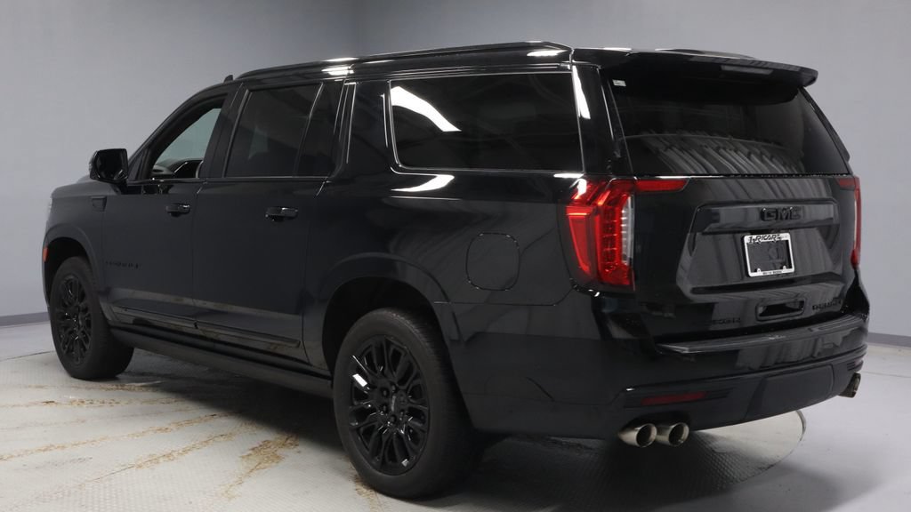 Used 2024 GMC Yukon XL Denali Ultimate AWD/4WD image 10