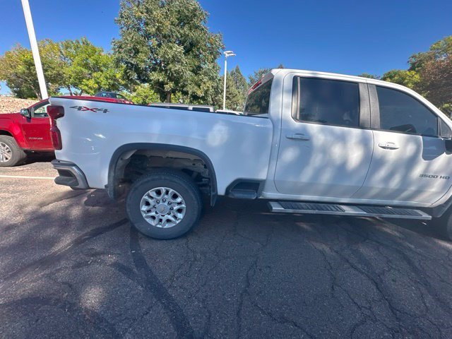 Used 2024 Chevrolet Silverado 3500 LT AWD/4WD image 9