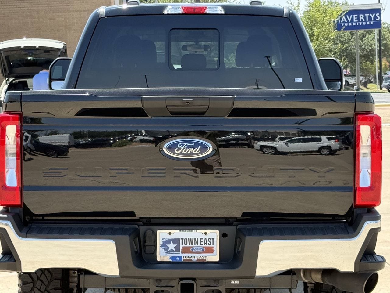 Certified 2025 Ford F250 XLT w/ Tremor Off-Road Package AWD/4WD image 6