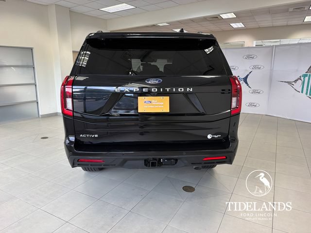 Certified 2025 Ford Expedition Active RWD image 7