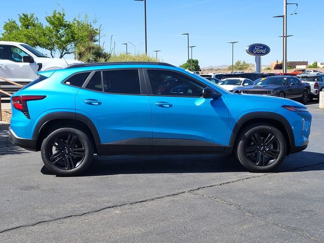 Used 2025 Chevrolet Trax ACTIV FWD image 8
