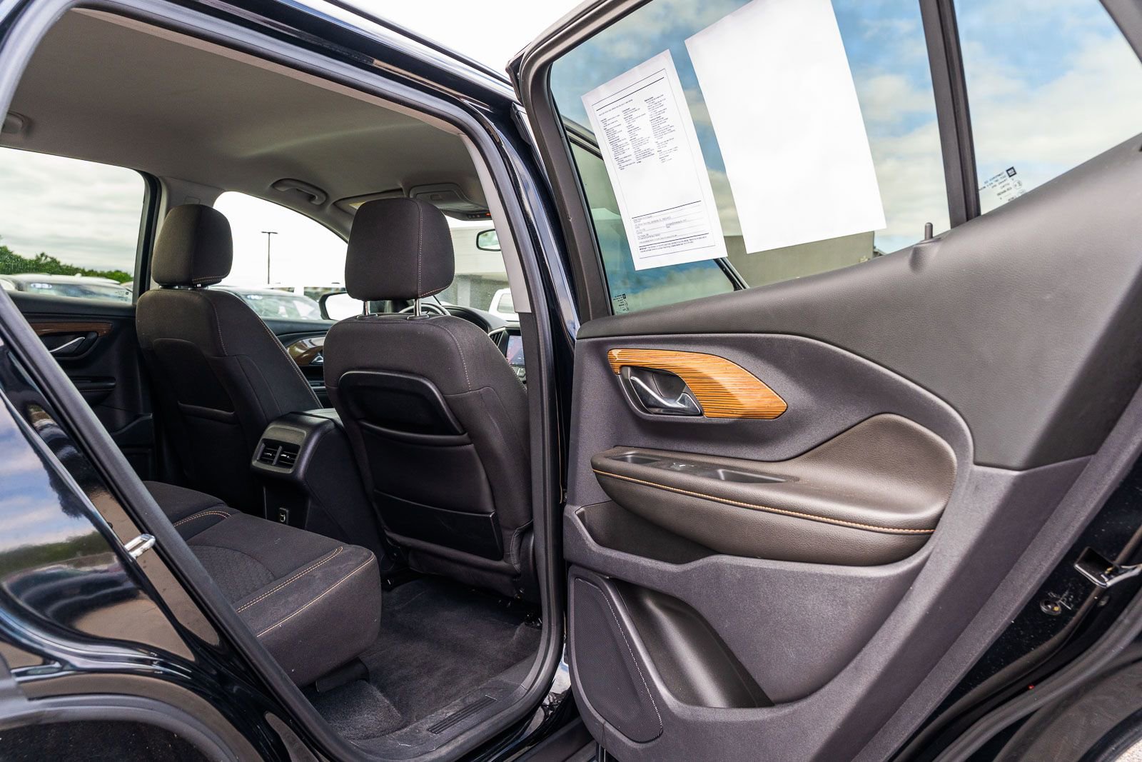 Used 2019 GMC Terrain SLE w/ Driver Convenience Package AWD/4WD image 20