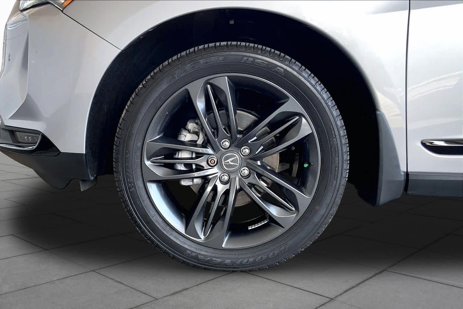Used 2023 Acura RDX w/ Advance Package FWD image 11