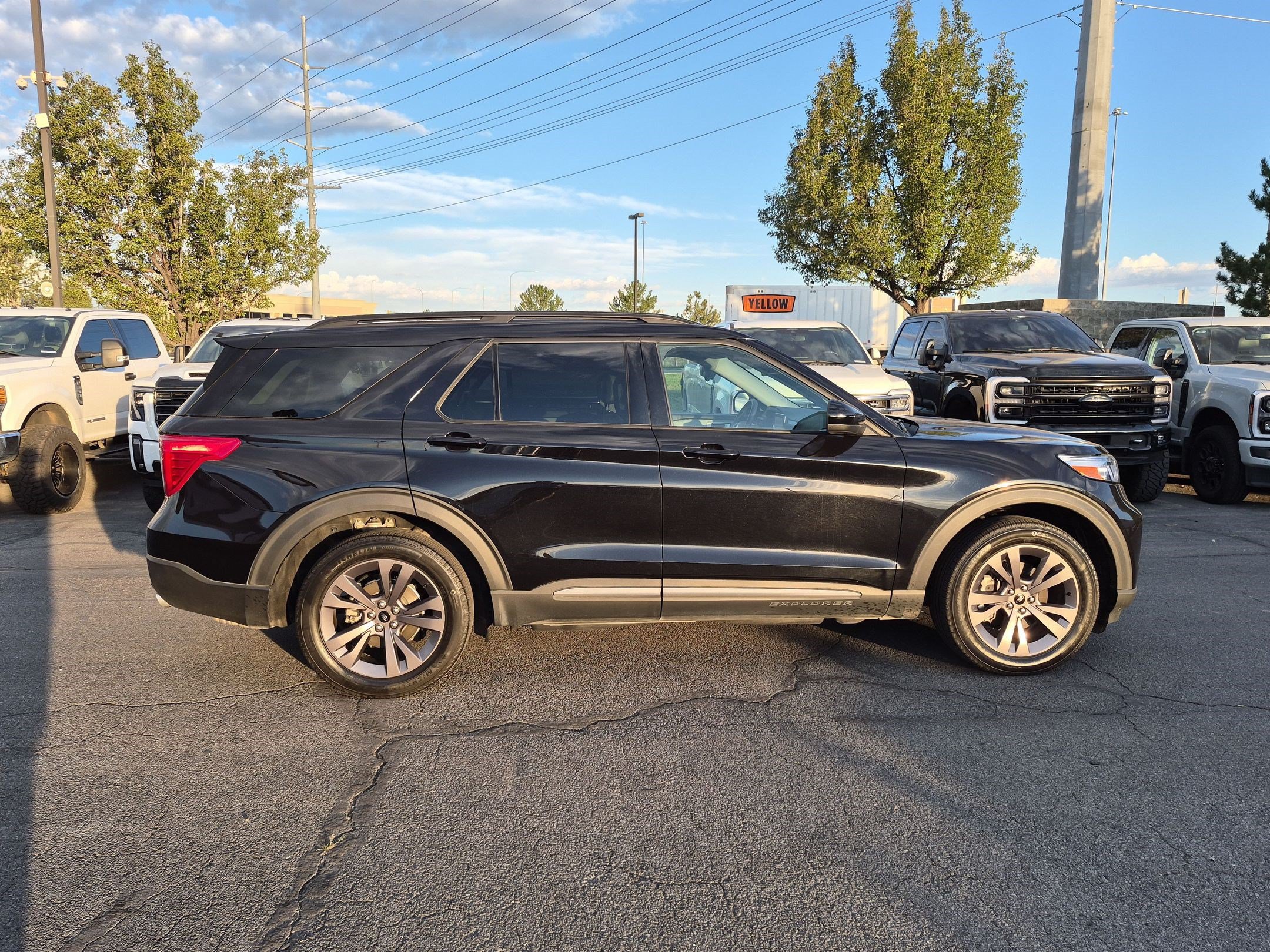 Certified 2024 Ford Explorer XLT w/ Equipment Group 202A AWD/4WD image 2