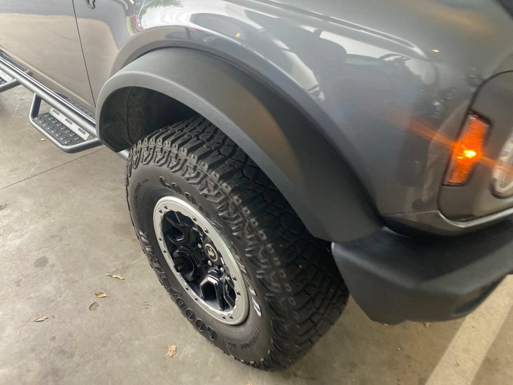 Certified 2023 Ford Bronco Big Bend w/ Sasquatch Package AWD/4WD image 4