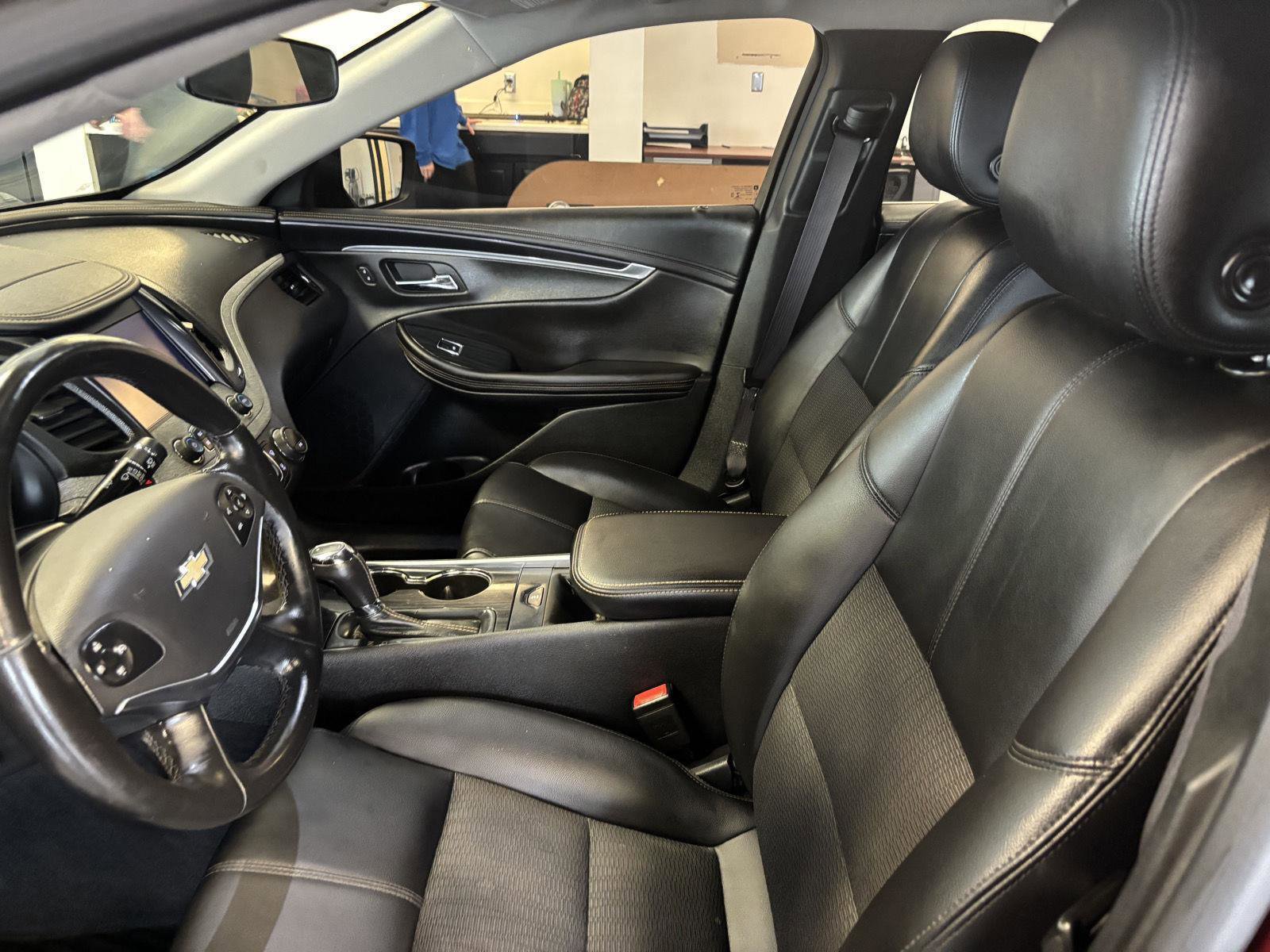 Used 2017 Chevrolet Impala LT image 19