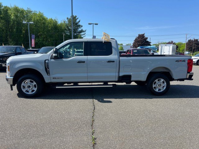 Certified 2025 Ford F250 XLT AWD/4WD image 4