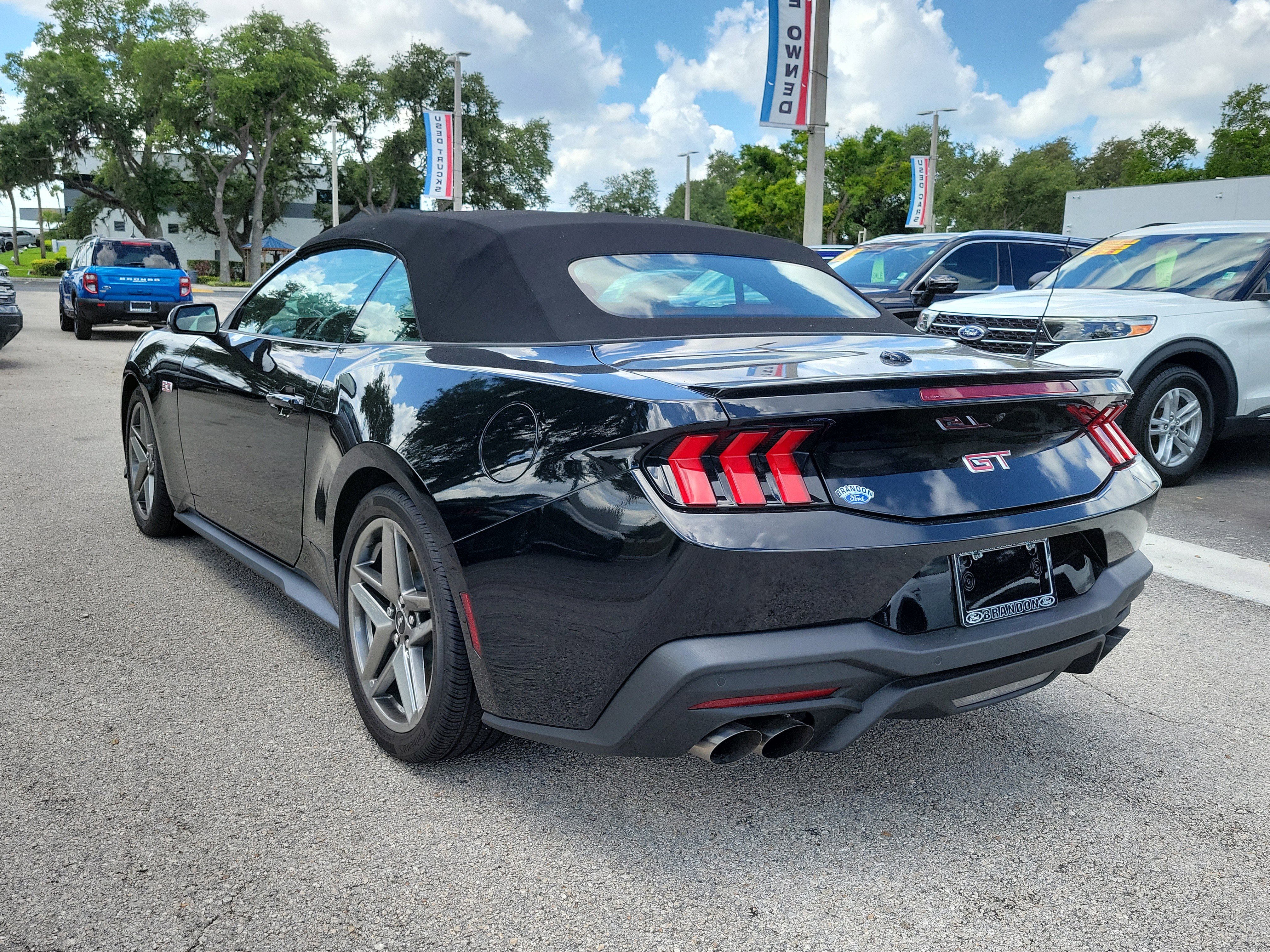 Certified 2025 Ford Mustang GT Premium RWD image 7
