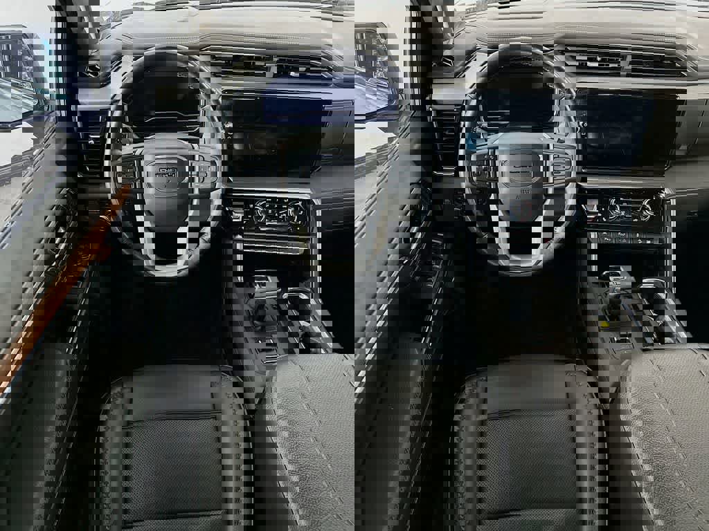 Used 2023 GMC Sierra 1500 Denali w/ Technology Package image 13