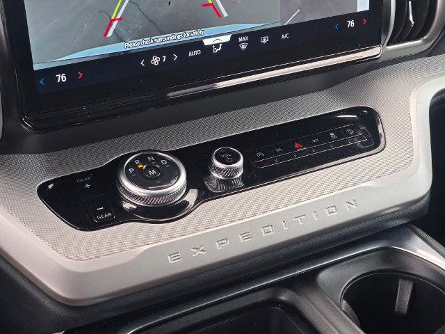 Certified 2025 Ford Expedition Active AWD/4WD image 33