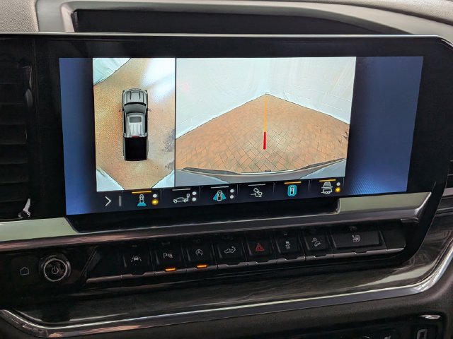 Used 2023 Chevrolet Silverado 1500 LTZ AWD/4WD image 34