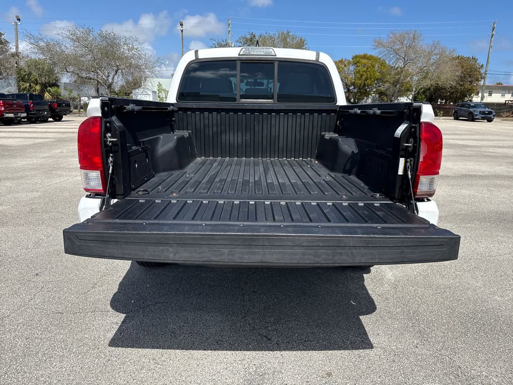 Used 2017 Toyota Tacoma SR image 25