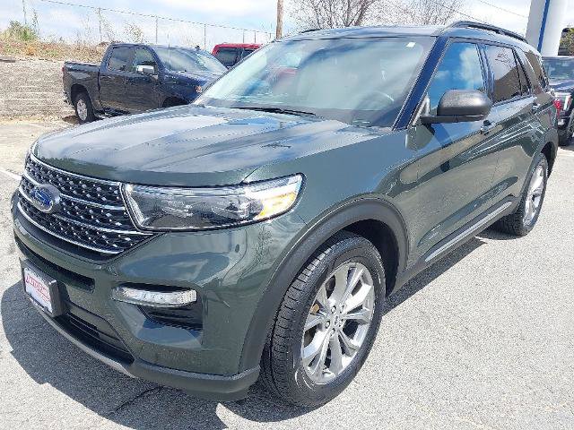 Certified 2022 Ford Explorer XLT w/ Equipment Group 202A AWD/4WD image 4