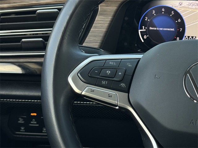 Used 2025 Volkswagen Atlas SEL Premium R-Line image 13