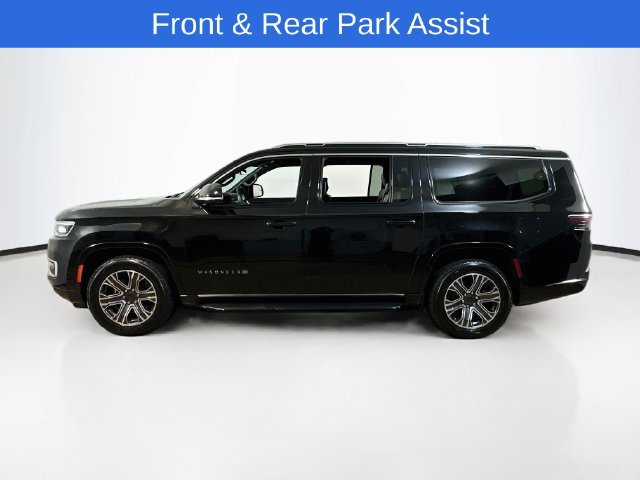 Used 2024 Jeep Wagoneer L Series II w/ Flexible Seating Group AWD/4WD image 5
