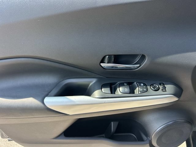 Used 2020 Nissan Kicks SR w/ SR Premium Package FWD image 23