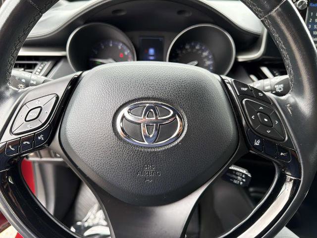 Used 2018 Toyota C-HR XLE FWD image 18