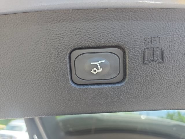 Certified 2023 Ford Edge ST-Line AWD/4WD image 9