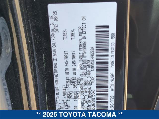 Used 2025 Toyota Tacoma SR5 AWD/4WD image 24
