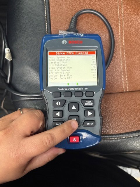 Used 2020 Chevrolet Silverado 1500 Custom w/ Custom Value Package image 3