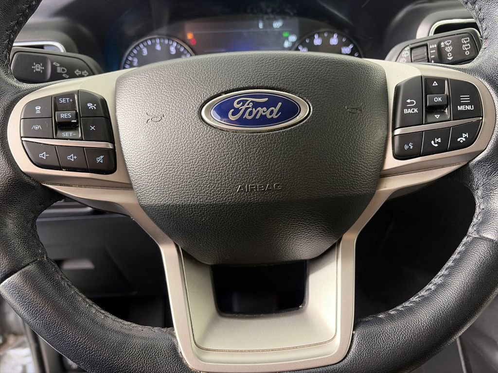 Certified 2022 Ford Explorer Limited AWD/4WD image 16