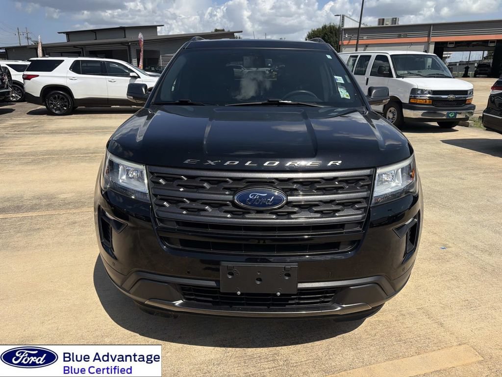 Certified 2019 Ford Explorer XLT w/ Equipment Group 202A FWD image 4