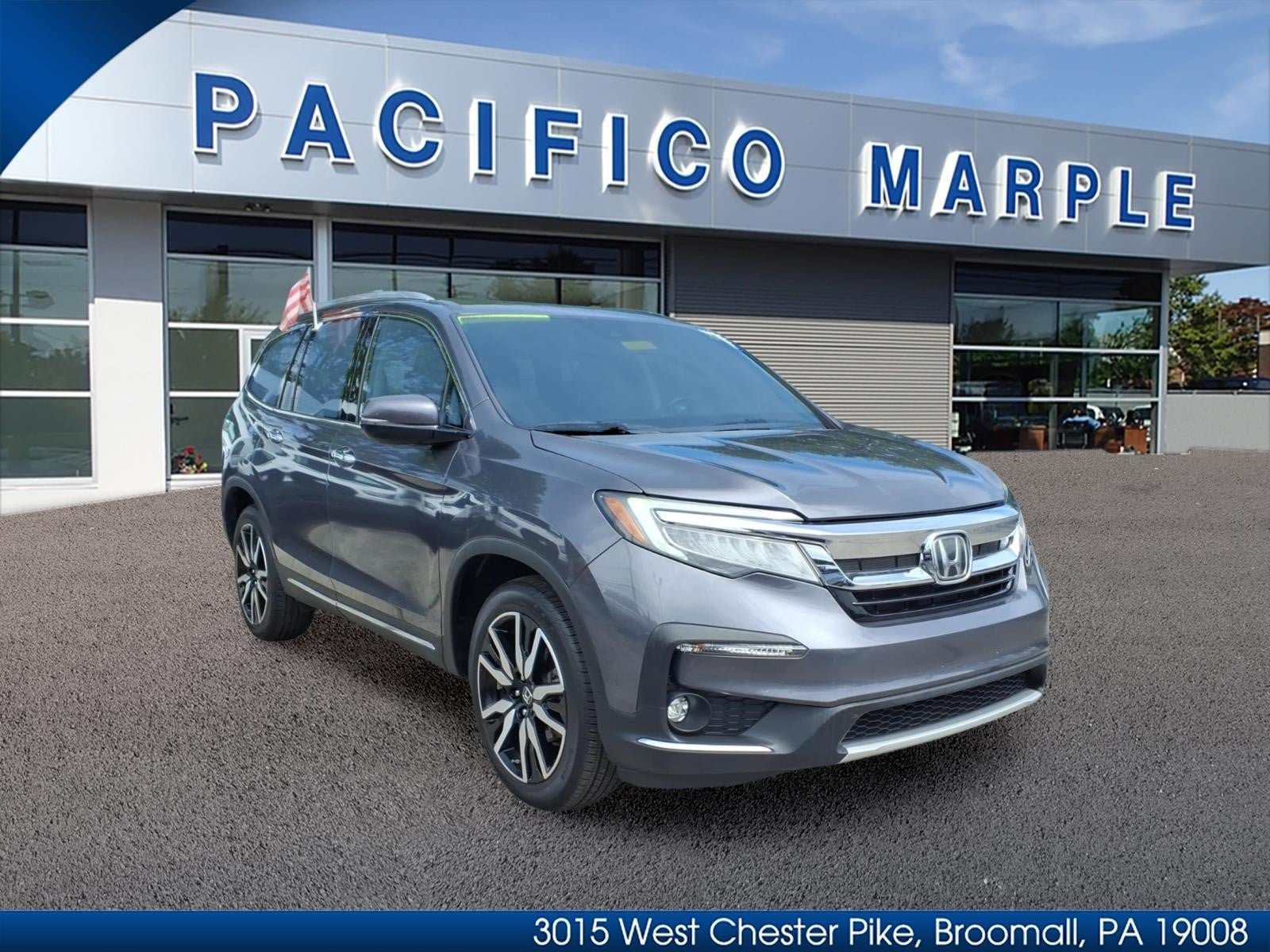 Used 2019 Honda Pilot Touring image 1