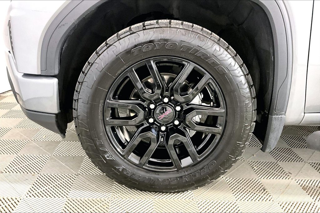 Used 2023 GMC Sierra 1500 Elevation w/ Preferred Package RWD image 7