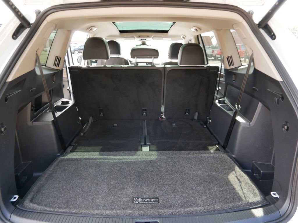 Used 2024 Volkswagen Atlas SEL Premium R-Line AWD/4WD image 10