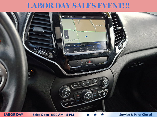 Used 2019 Jeep Cherokee Limited AWD/4WD image 23