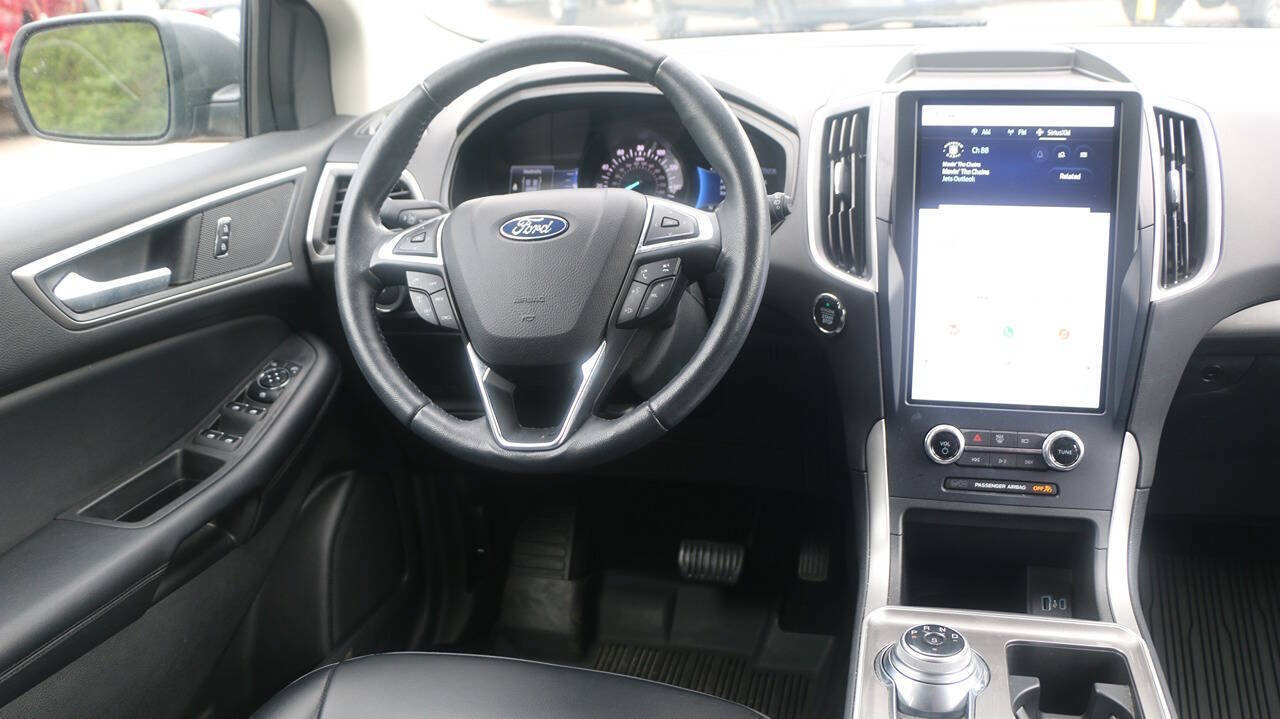 Certified 2023 Ford Edge SEL w/ Convenience Package AWD/4WD image 17