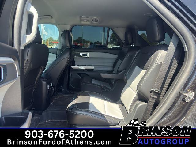 Certified 2023 Ford Explorer XLT w/ Equipment Group 202A RWD image 11