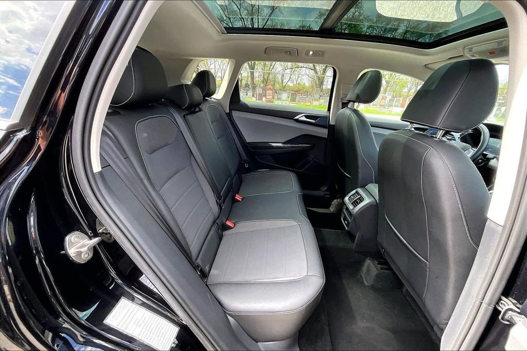 Used 2024 Volkswagen Taos SE FWD image 26