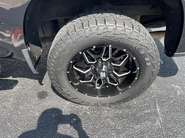 Used 2019 Chevrolet Silverado 1500 LT w/ All-Star Edition AWD/4WD image 4