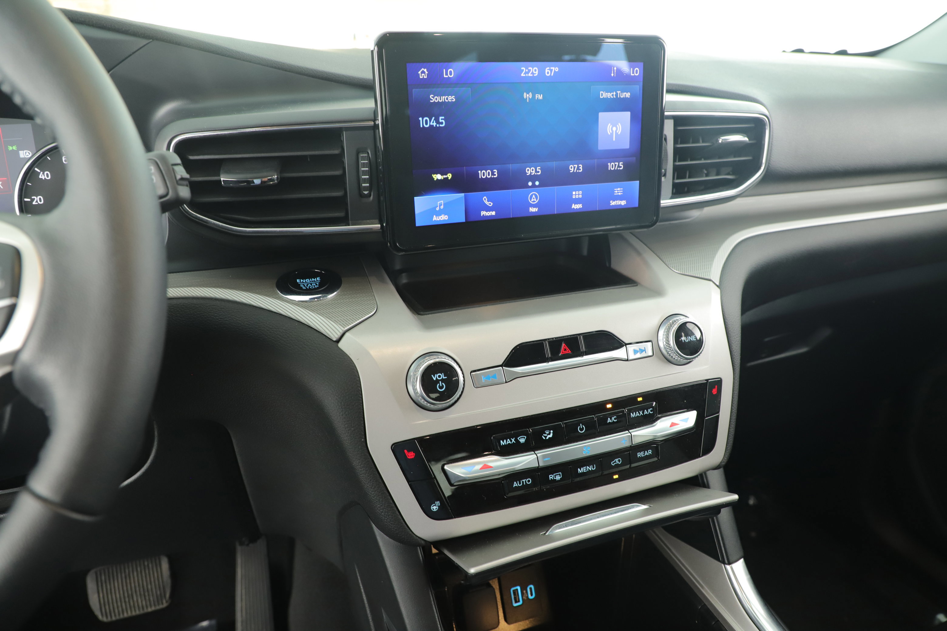 Certified 2024 Ford Explorer XLT w/ Equipment Group 202A image 13