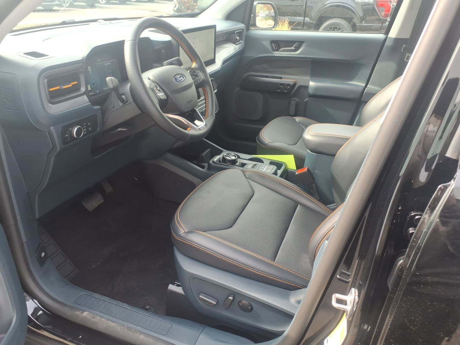 Certified 2025 Ford Maverick Tremor AWD/4WD image 12