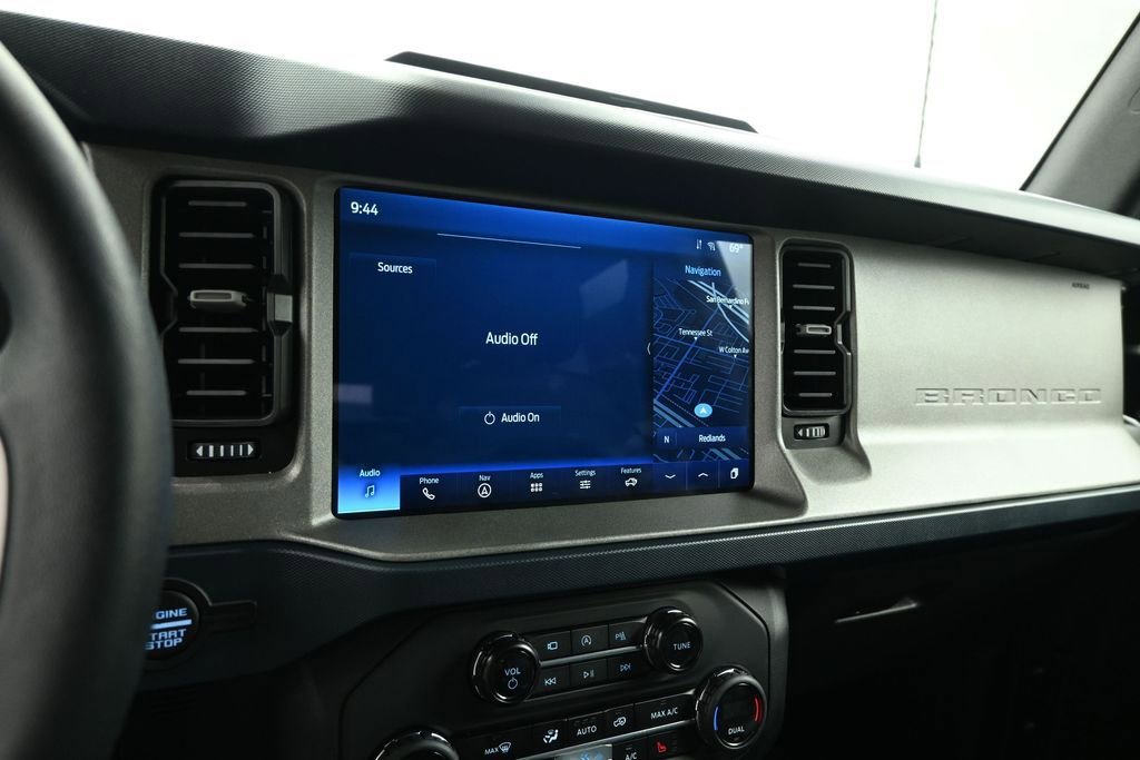 Certified 2024 Ford Bronco Outer Banks AWD/4WD image 14