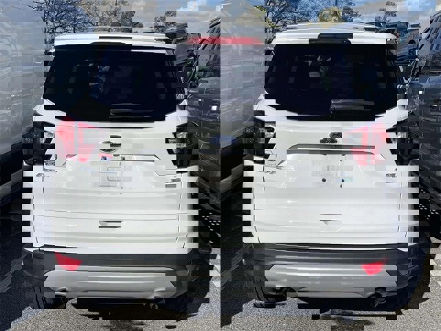 Certified 2019 Ford Escape SE image 9