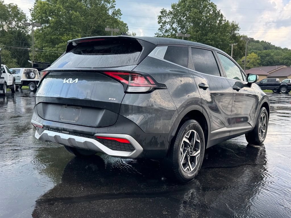 Used 2023 Kia Sportage LX AWD/4WD image 4