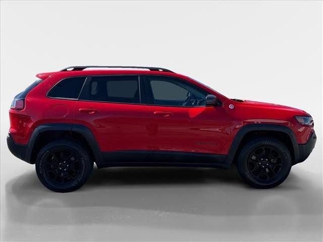 Used 2019 Jeep Cherokee Trailhawk w/ Comfort/Convenience Group image 2