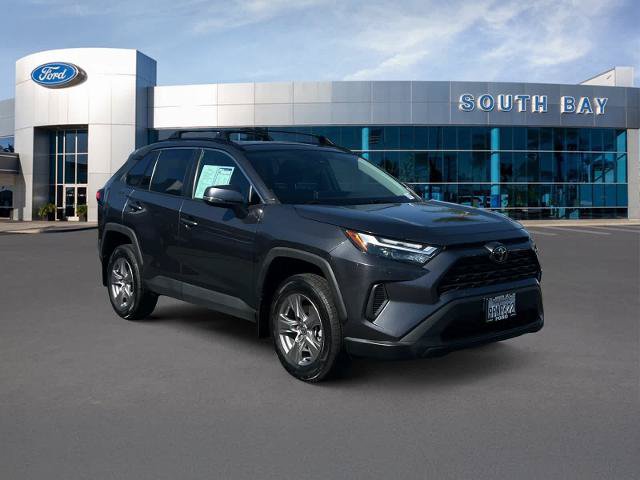 Used 2024 Toyota RAV4 XLE w/ Convenience Package FWD image 7