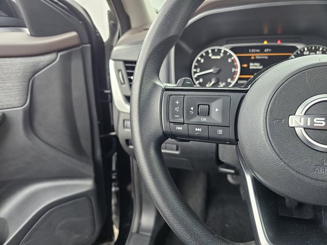 Used 2023 Nissan Rogue SV image 24