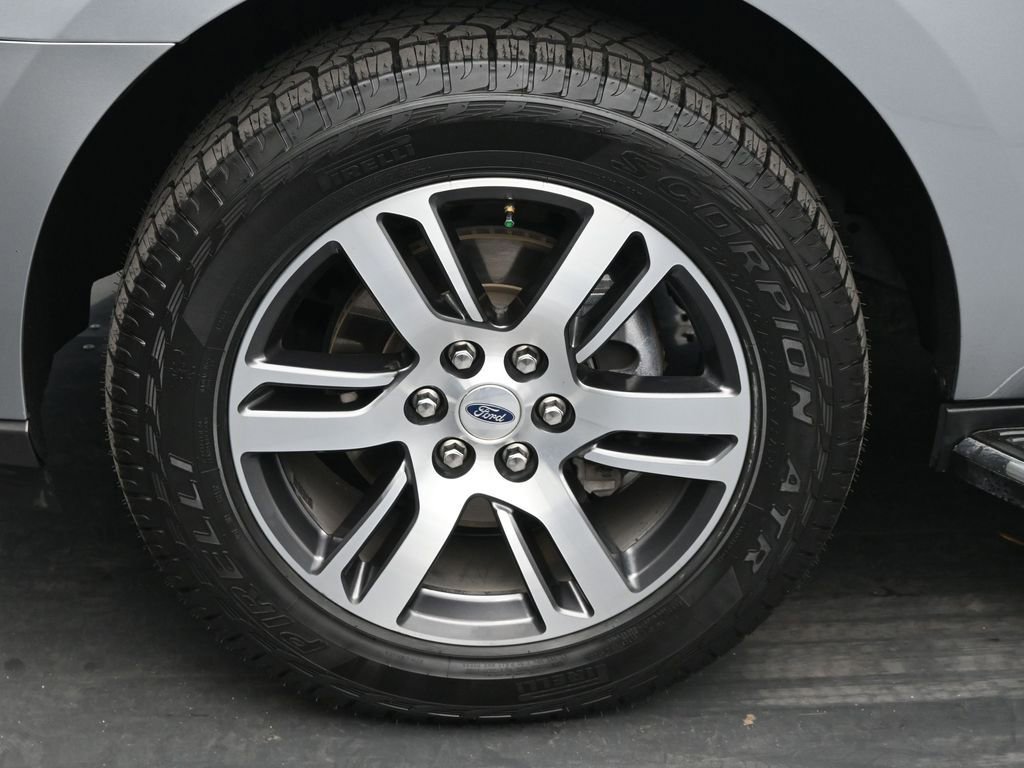 Certified 2023 Ford Expedition Limited image 33