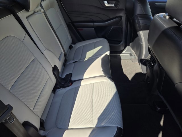 Certified 2025 Ford Escape SE image 30