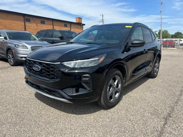 Certified 2024 Ford Escape ST-Line w/ Tech Pack #1 AWD/4WD image 28