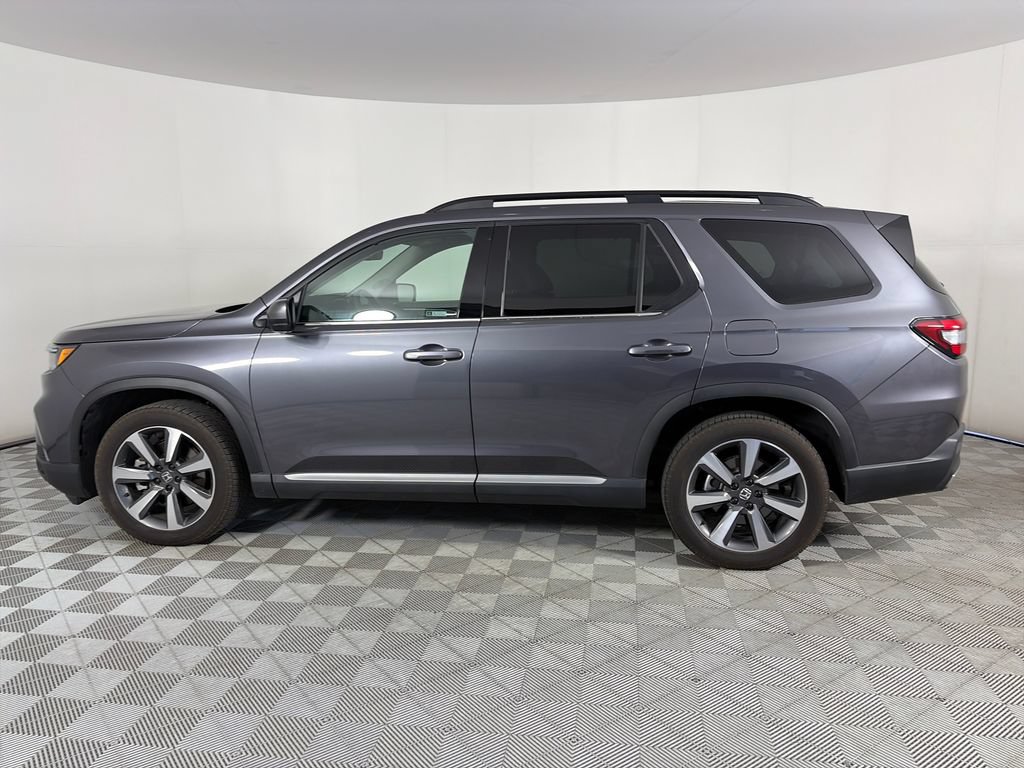 Used 2023 Honda Pilot Elite image 4